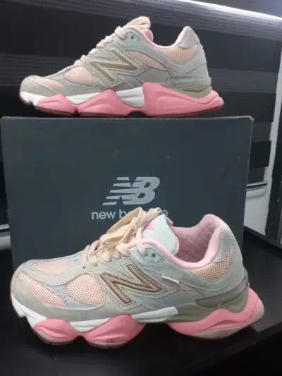 Zapatillas deportivas New Balance color rosa y gris - miniatura 1