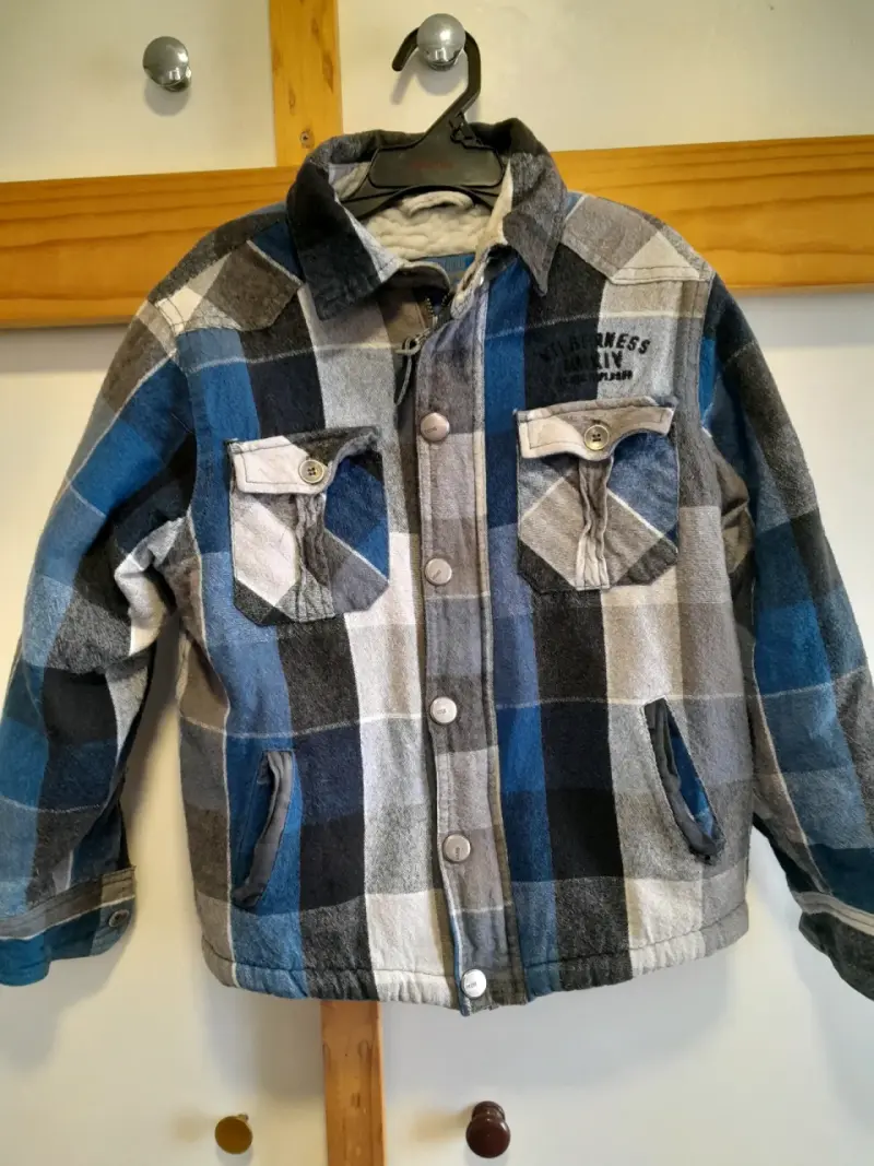 Chaqueta de franela a cuadros para niño