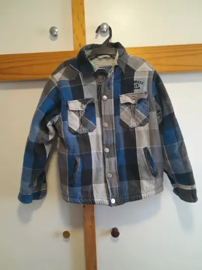 Chaqueta de franela a cuadros para niño - miniatura 4