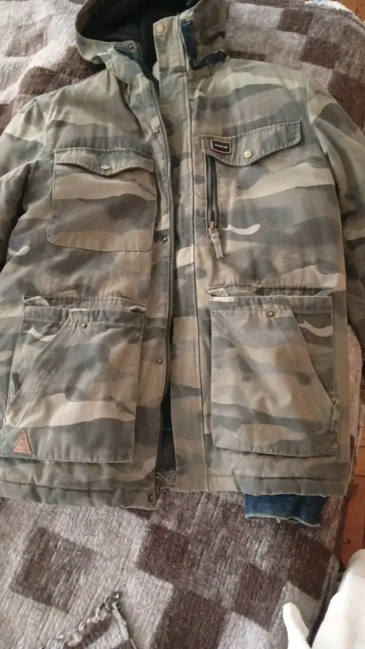 Chaqueta camuflada de invierno para hombre