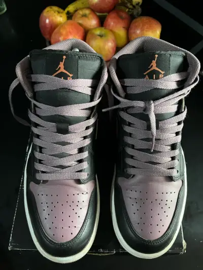 Zapatillas deportivas Air Jordan negras y moradas - miniatura 5