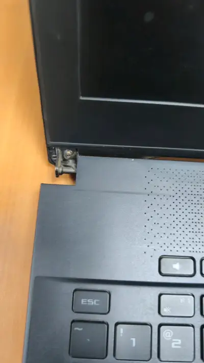 Laptop ASUS ROG para gaming con NVIDIA GeForce - miniatura 3