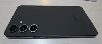 Samsung Galaxy S24 FE 256gb - miniatura 2