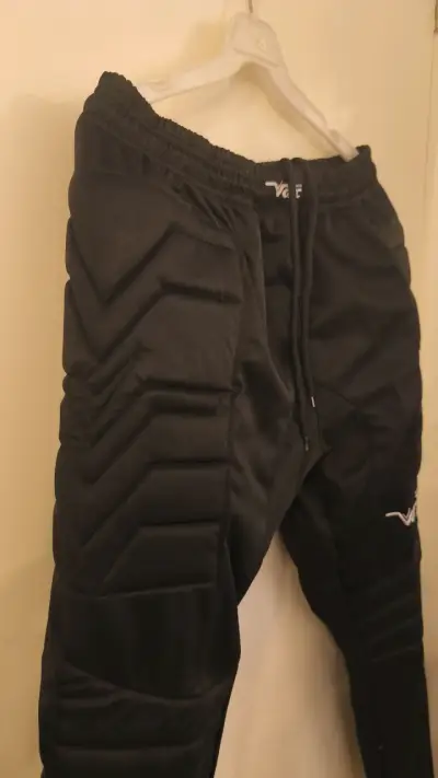 Pantalones de portero acolchados VGC negros - miniatura 2