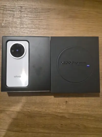 Smartphone Vivo X200 Pro Mini con cámara Zeiss - miniatura 1
