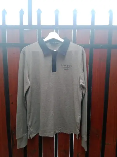 Polera tipo Polo Hombre Gris London - miniatura 2