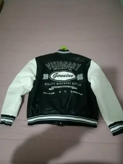 Chaqueta  negra y blanca Visionary - miniatura 2