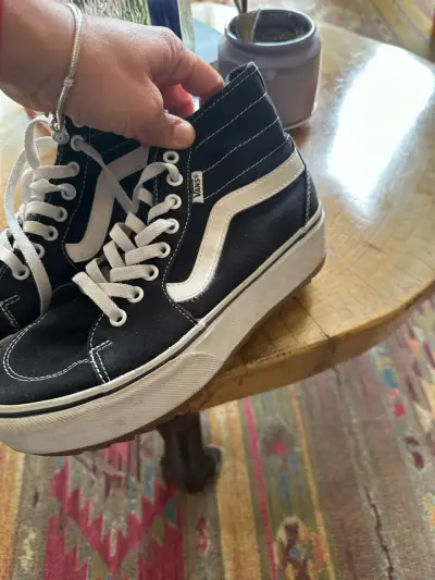 Zapatillas altas negras Vans estilo clásico - miniatura 4