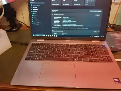 Laptop Dell Precision 3590 Intel Core I7 Ultra - miniatura 2