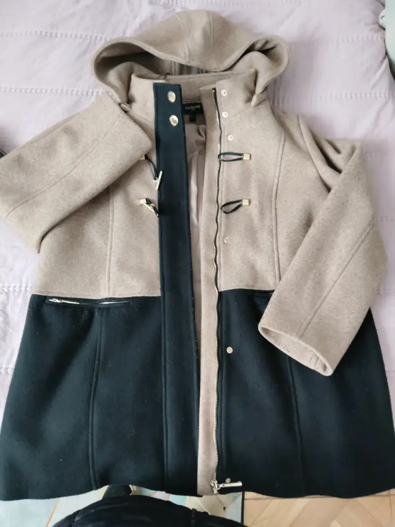 Abrigo Cacharel con capucha beige y negro - 2