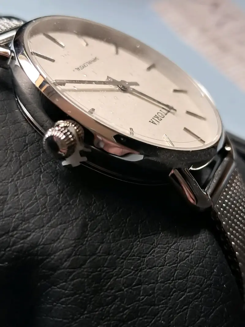 Reloj Vittoria de Pulsera con Correa Metálica - 4