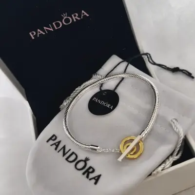 Pulsera de plata con dije dorado Pandora 18 - miniatura 1