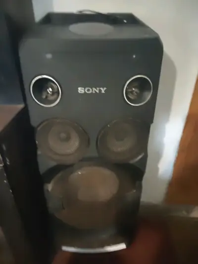 Parlante Sony de alta potencia con Bluetooth - miniatura 2