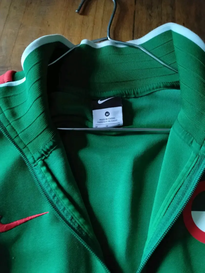 Chaqueta deportiva verde Nike OG con cierre - 2