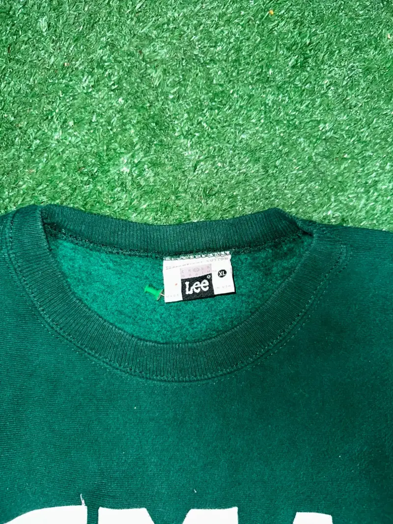 Polerón verde Lee con letras FMA - 3