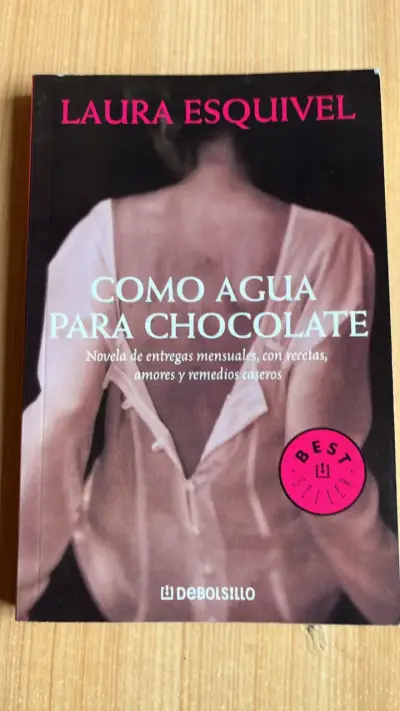 Libro 'Como Agua Para Chocolate' de Laura Esquivel - miniatura 1