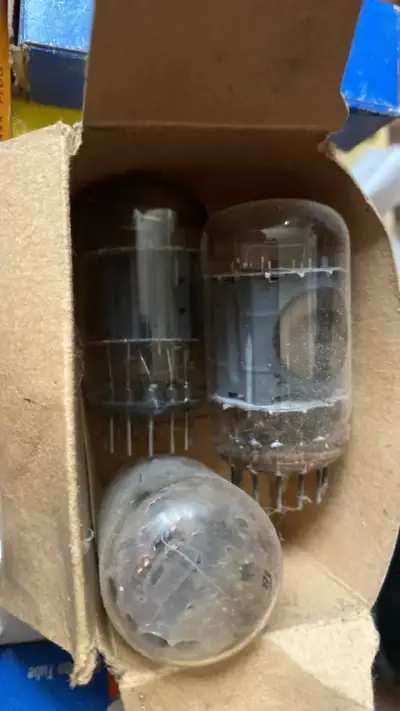 Lote de tubos electrónicos vintage variados - miniatura 3