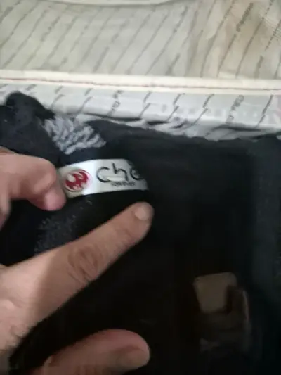 Abrigo de lana negro con cierre de madera - miniatura 3
