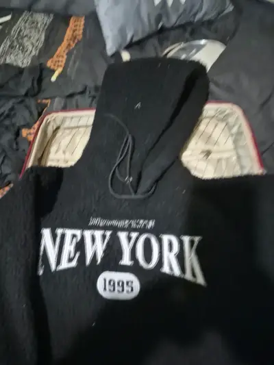 Polerón con capucha New York 1995 negro - miniatura 1