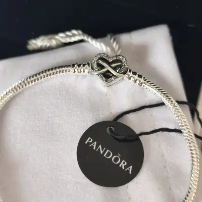 Pulsera de plata s925 con corazon infinito Pandora - miniatura 4