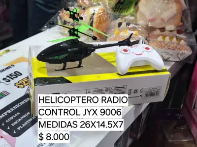 Helicóptero a control remoto Exceed con luces LED - miniatura 2