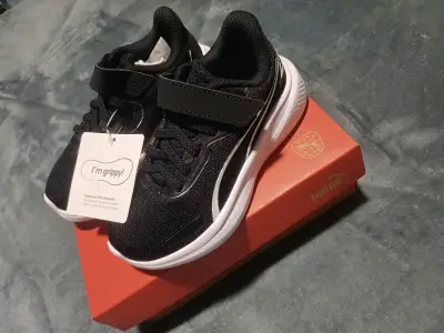 Zapatillas deportivas negras para niños Puma - miniatura 1