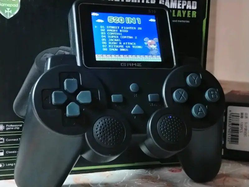 Consola portátil 520 en 1 NES 8 bits gamepad - 1