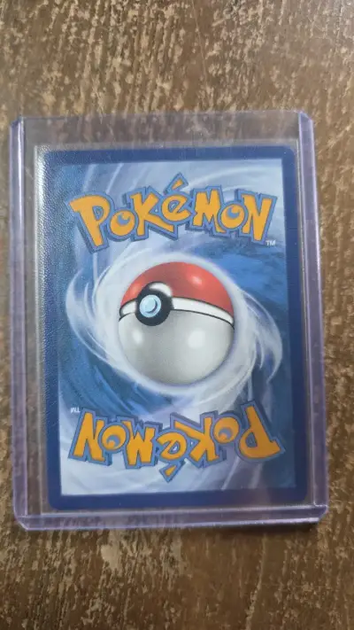 Carta Pokémon Perrserker de Galar V holográfica - miniatura 2