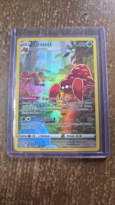 Carta Pokémon Parasect holográfica en funda protectora - miniatura 1