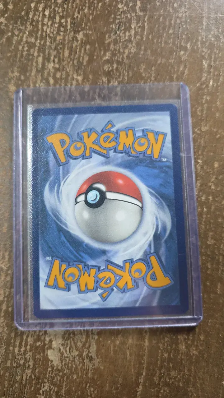 Carta Pokémon Parasect holográfica en funda protectora - 2