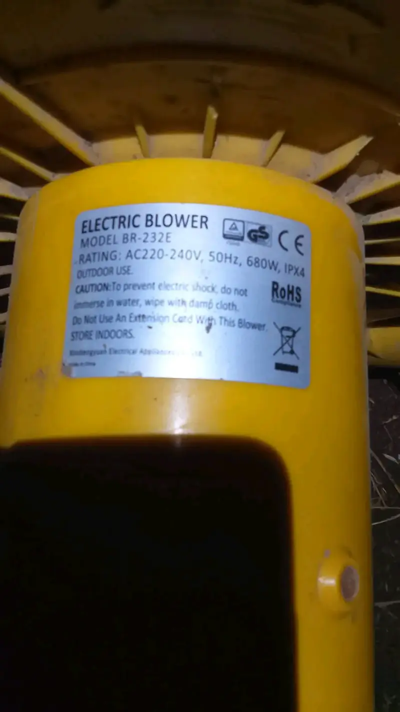 Soplador de aire amarillo para inflables - 2