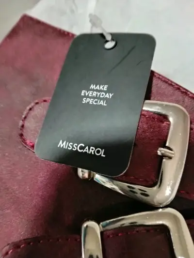 Bellos Botines marca  Miss Carol nuevos en caja 😍 - miniatura 3