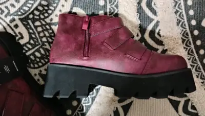 Bellos Botines marca  Miss Carol nuevos en caja 😍 - miniatura 5