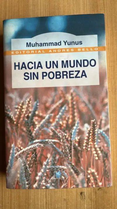 Libro 'Hacia un Mundo Sin Pobreza' de Muhammad Yunus - miniatura 1