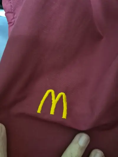Chaqueta roja vintage McDonald's - miniatura 4