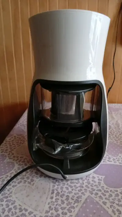Máquina de infuciones eléctrica moderna blanca - miniatura 1