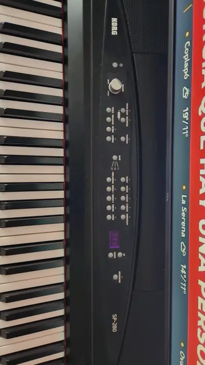 Piano digital Korg SP-280 con soporte - miniatura 3