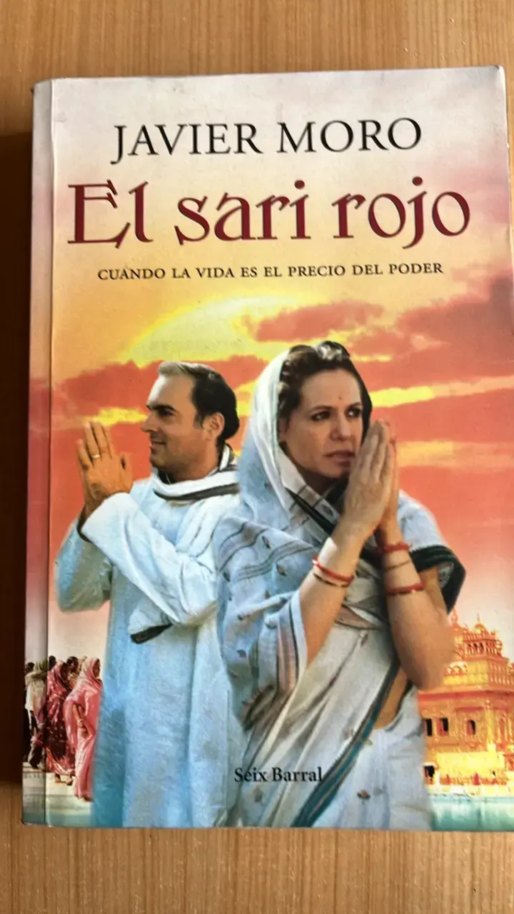 Libro 'El sari rojo' de Javier Moro - 1