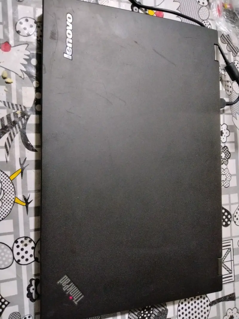 Laptop Lenovo ThinkPad en buen estado - 5
