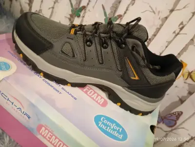 Zapatillas de trekking Skechers impermeables - miniatura 4