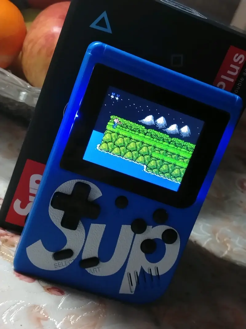 Consola portátil retro SUP con juegos clásicos - 2
