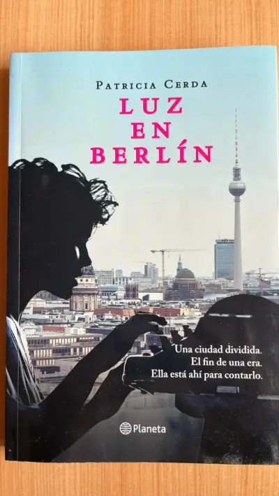Libro Luz en Berlín de Patricia Cerda - miniatura 1
