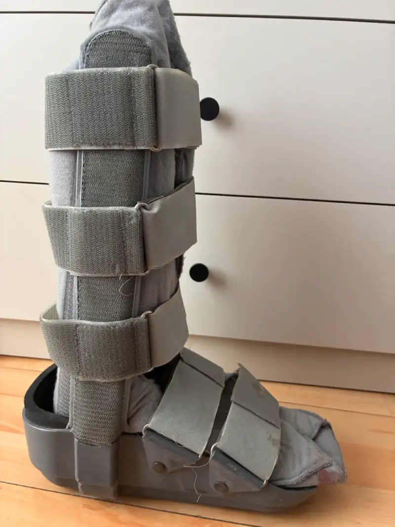 Bota ortopédica ajustable gris - 3