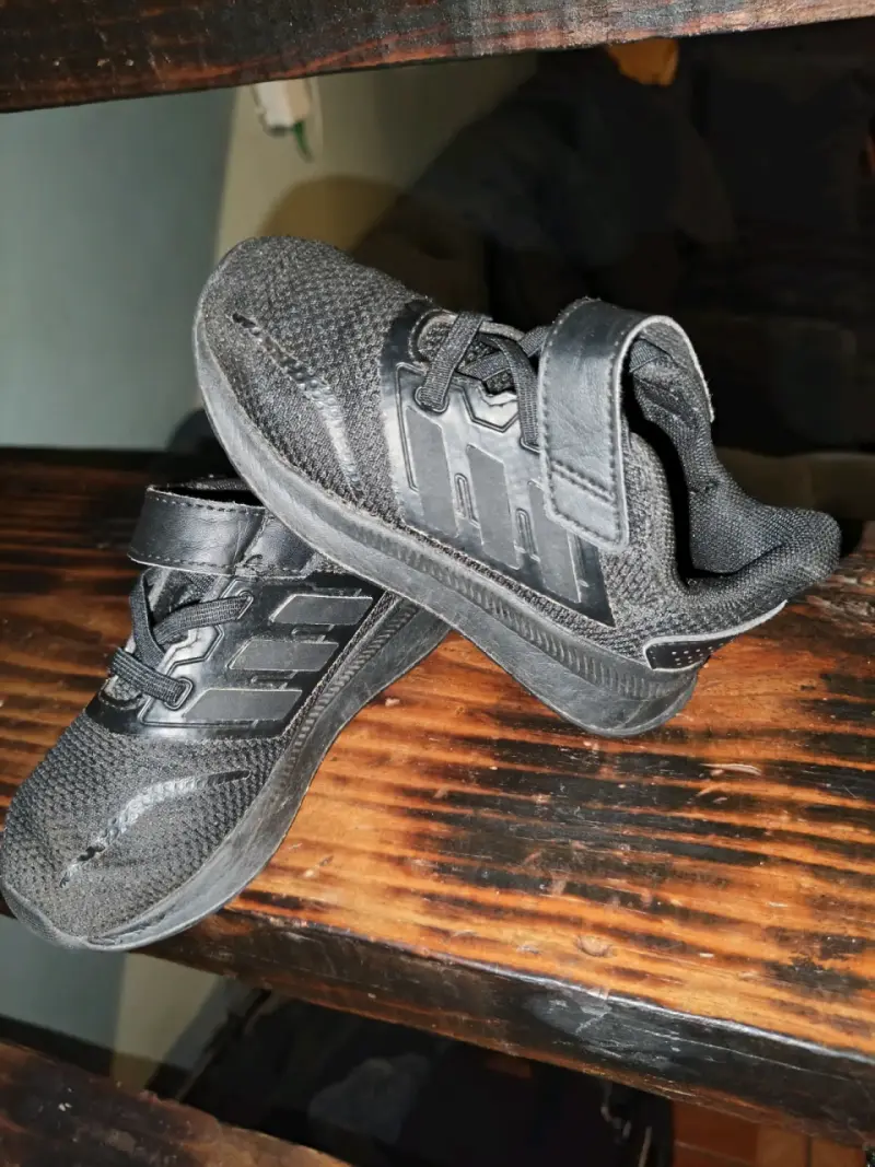 Zapatillas deportivas negras para niños - 2