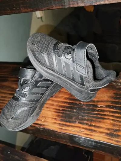 Zapatillas deportivas negras para niños - miniatura 2