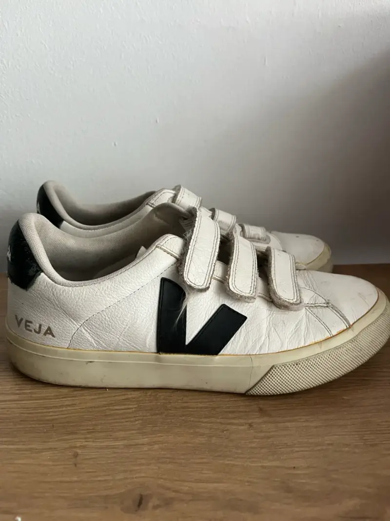 Zapatillas blancas Veja con velcro - 1