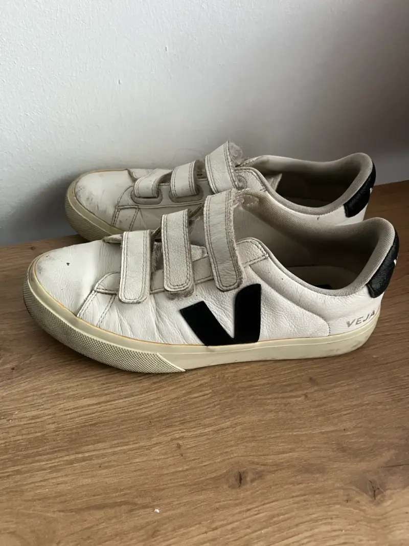 Zapatillas blancas Veja con velcro - 2