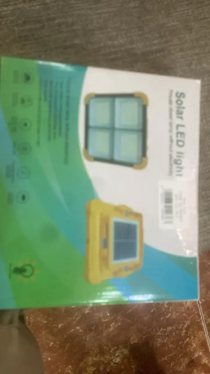 Luz LED solar portátil recargable - 1