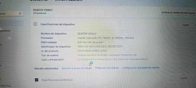 Laptop HP con pantalla de 15 pulgadas - 4