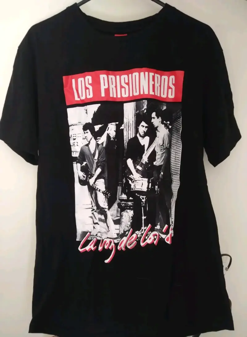 Polera negra de Los Prisioneros - 1